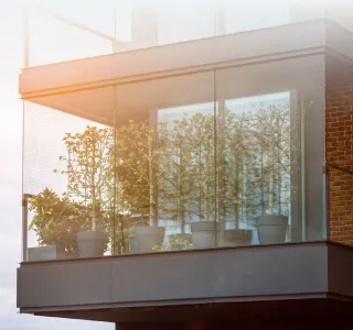 ТОП советов при остеклении балкона и лоджии - фото